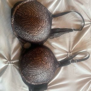 Victoria Secret bombshell bra 38C